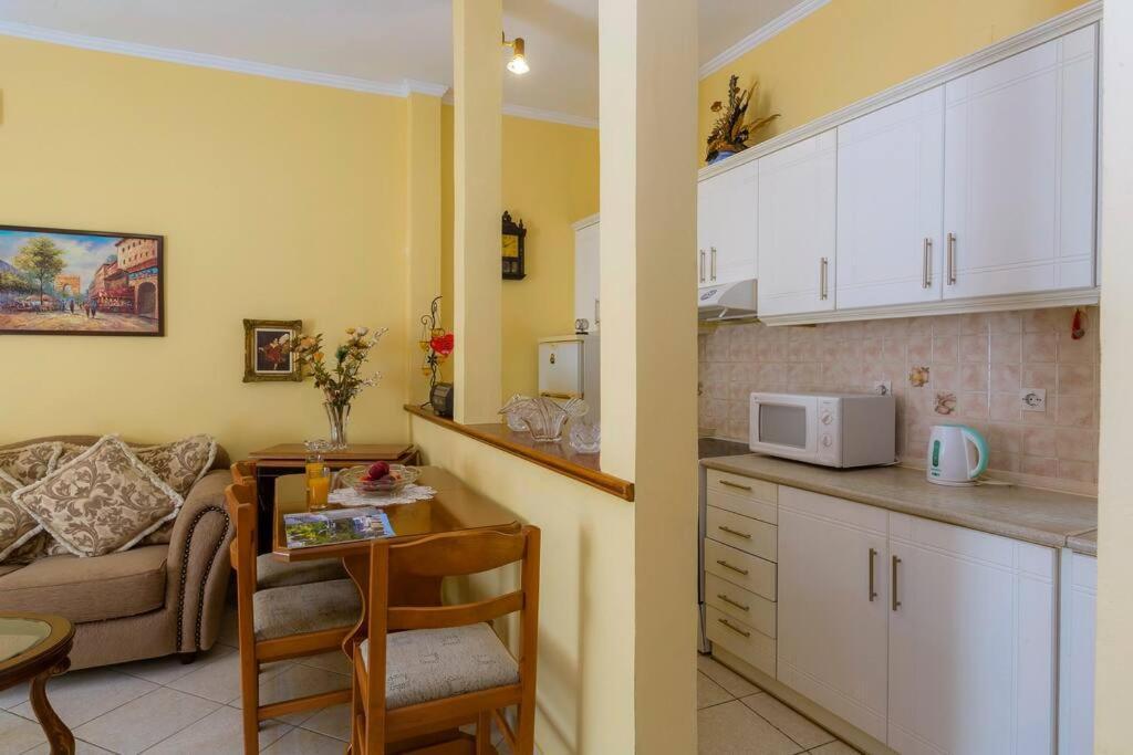 Ria'S Apartment In Corfu Town Exterior foto